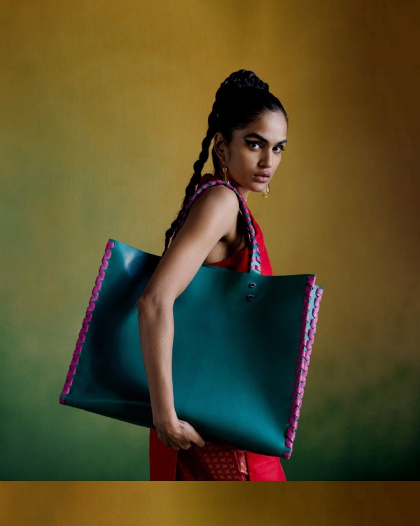 Recycled rubber bags by India's Chamar community